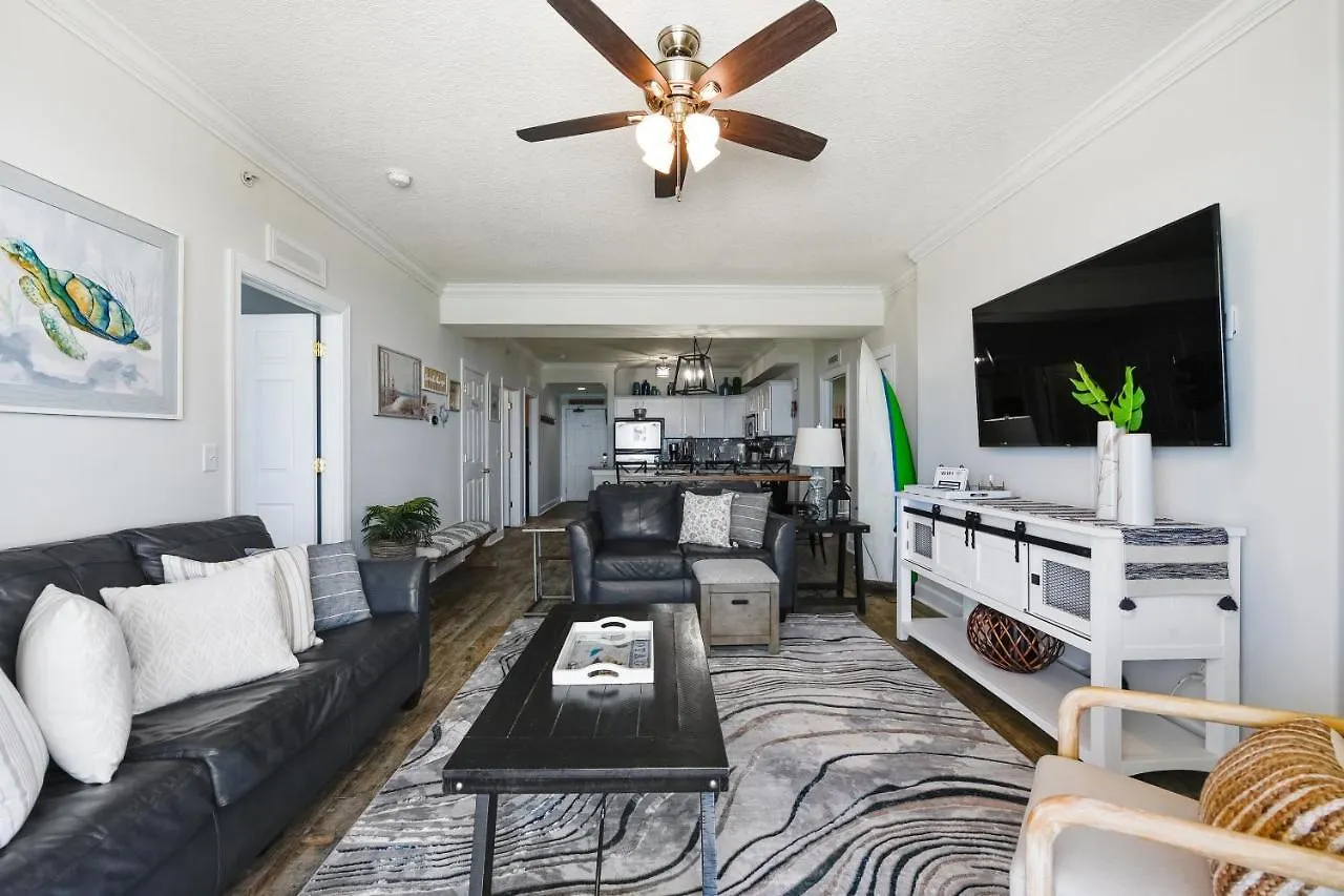 Semesterbostad Tropic Winds Condominium #607 By Book That Condo Panama City Beach