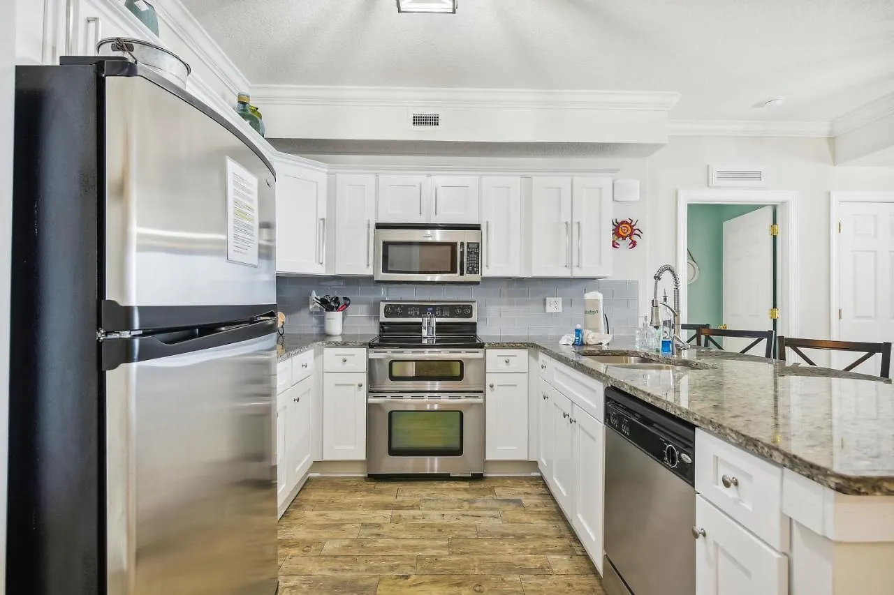Semesterbostad Tropic Winds Condominium #607 By Book That Condo Panama City Beach